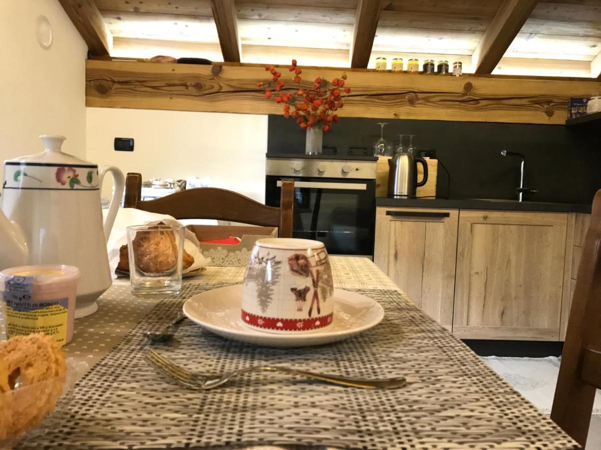 Au Coin Du Chateau Châtillon Esterno foto